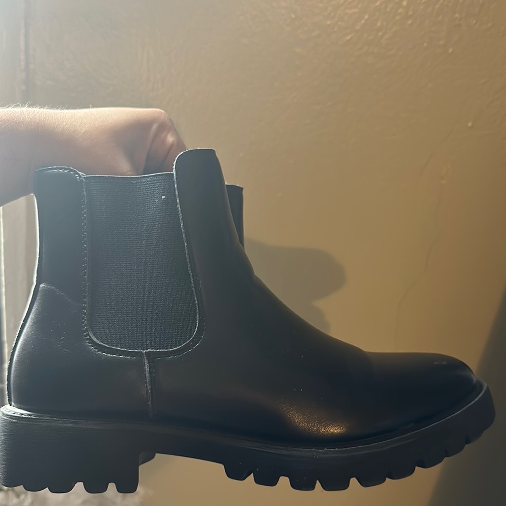 Chelsea boots